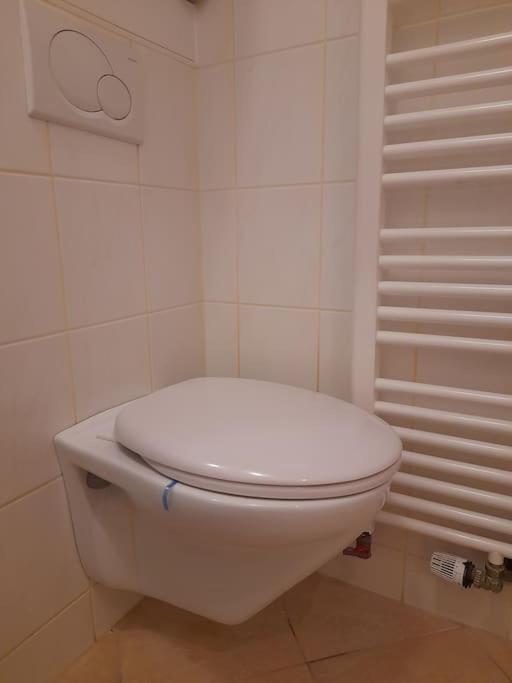 Zwei-Zimmer Wohnung In Wiesbadens Westend 外观 照片