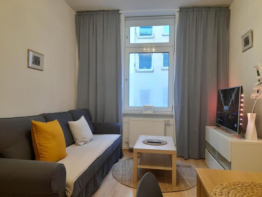 Zwei-Zimmer Wohnung In Wiesbadens Westend 外观 照片